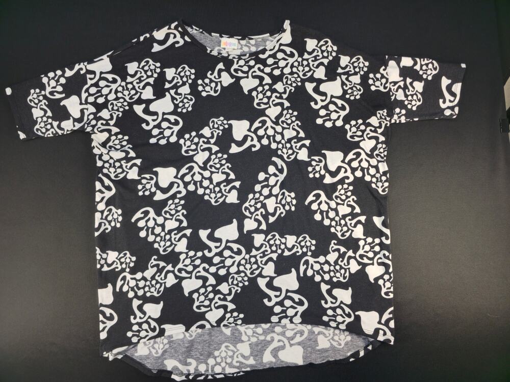 LuLaRoe Irma L Black White Abstract Print High Low Tunic Shirt Short Sleeve